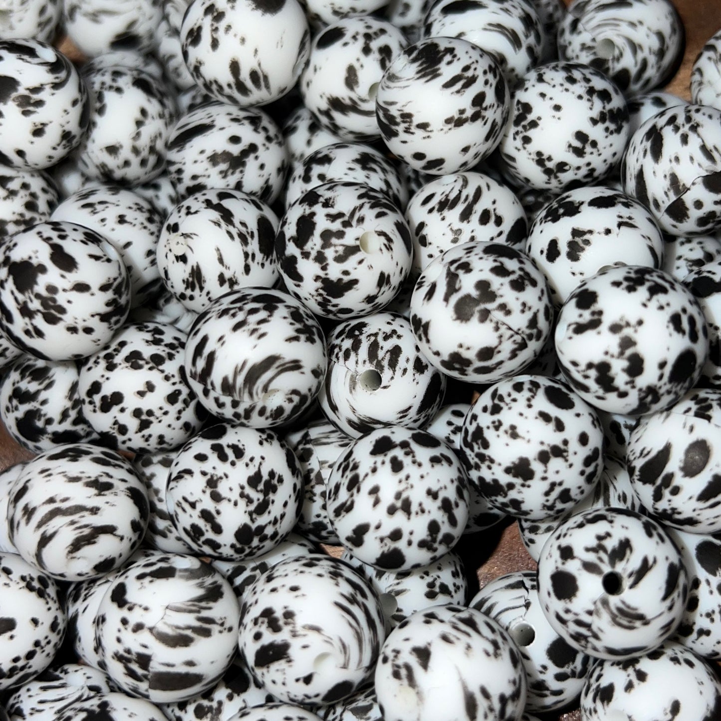 B/W Speckled Cow Print Silicone 15mm Printed Bead