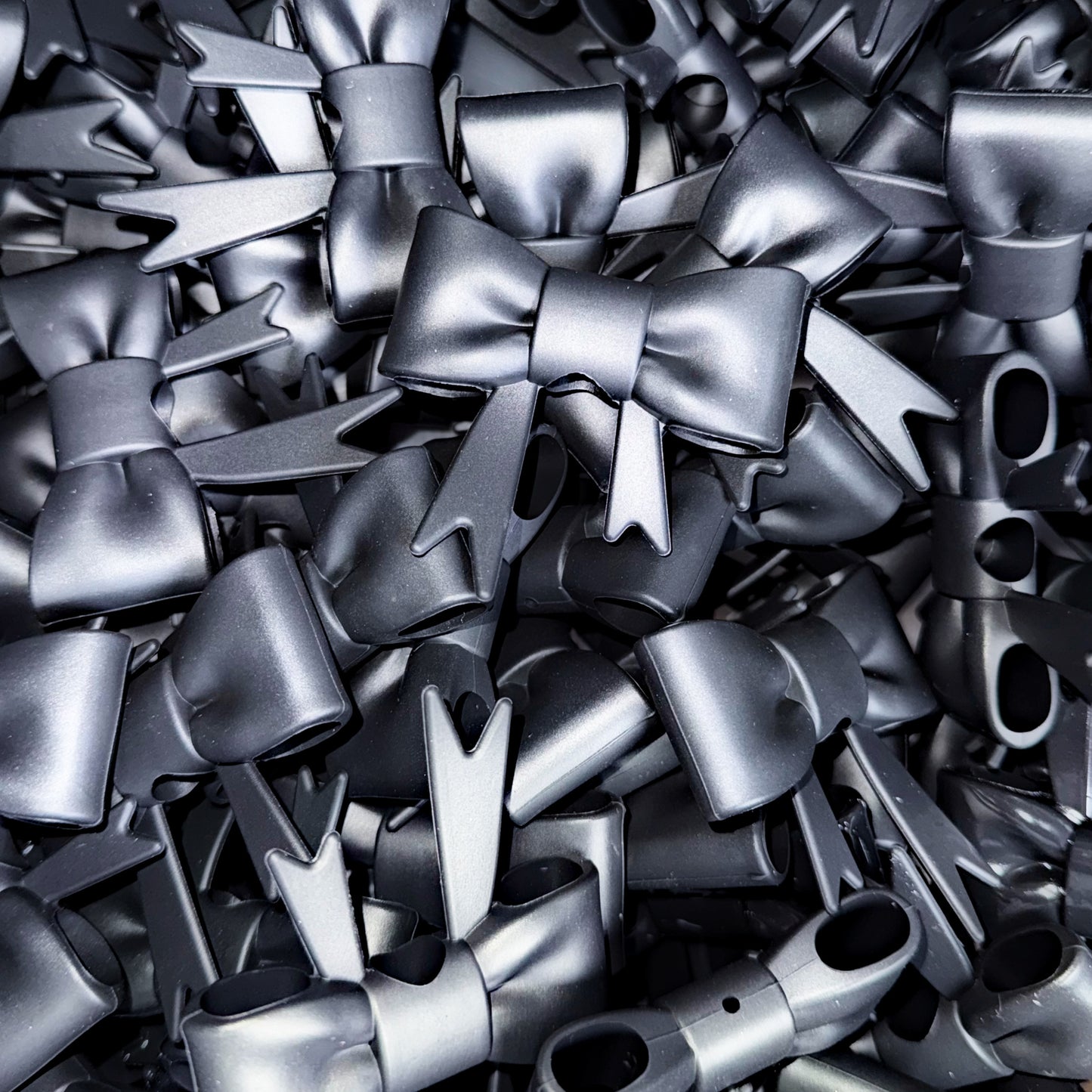 Matte Black - 3D Bow Topper Bead