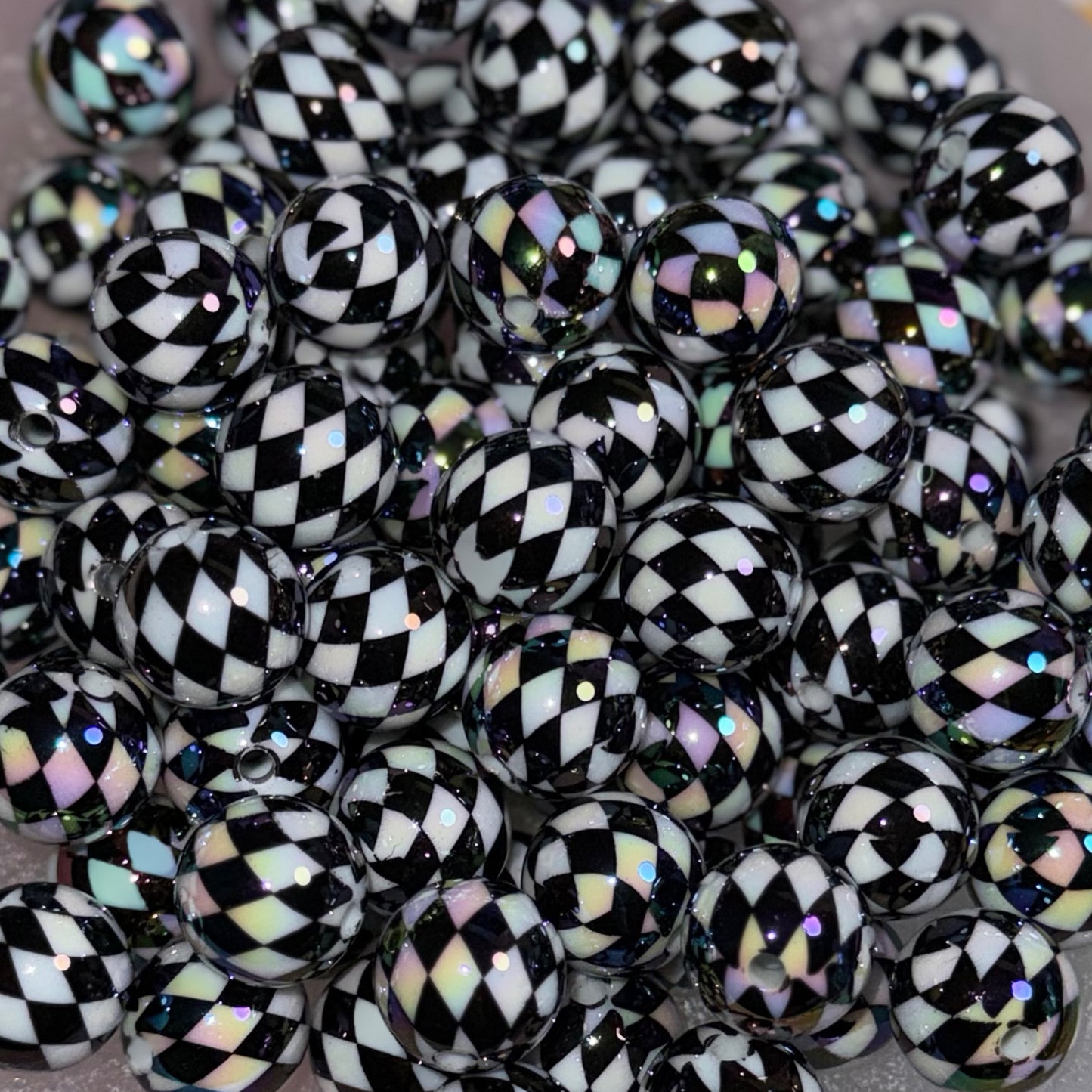 Black & White Diagonal Checkered 16mm Acrylic Bead