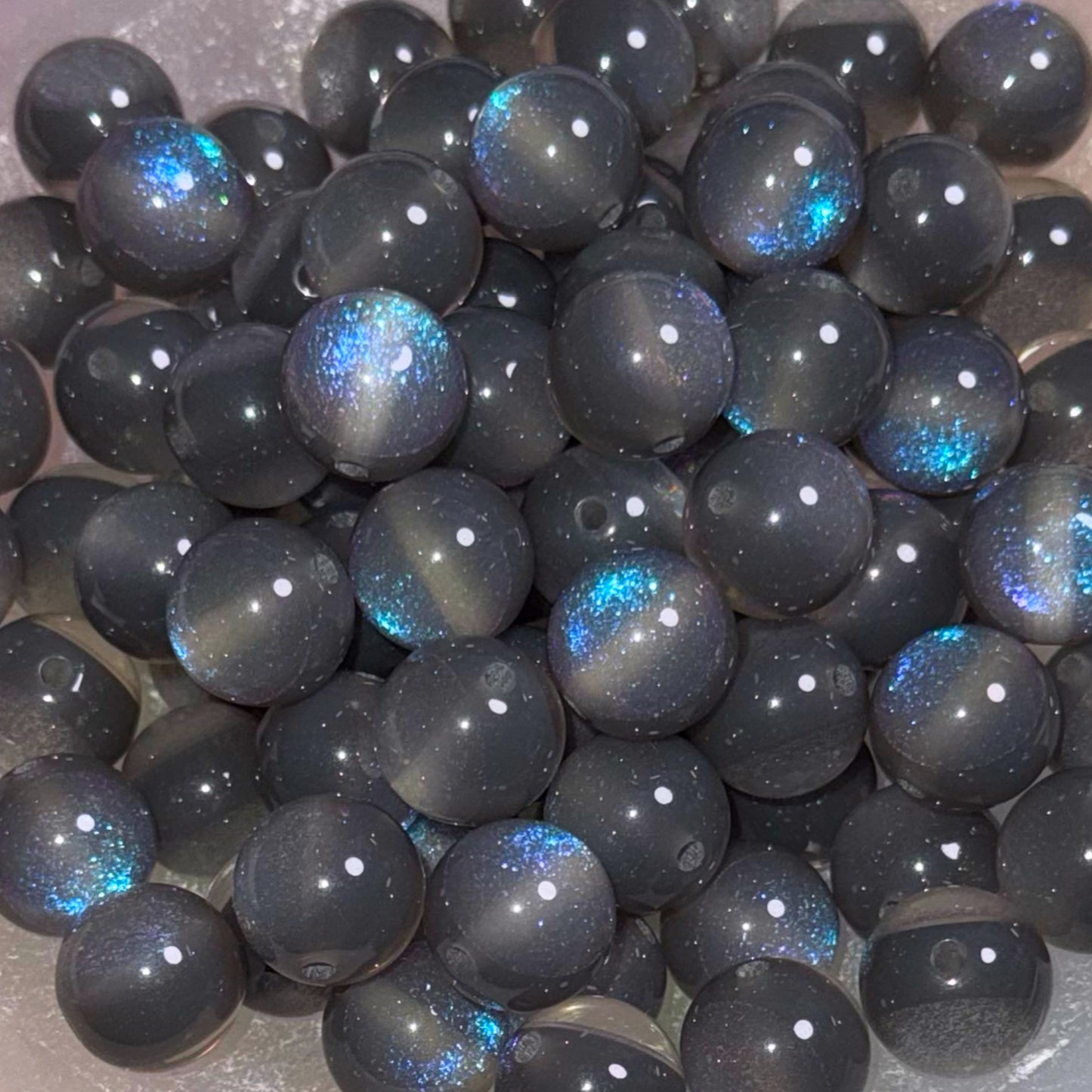 Gray Pastel Cateye Glitter Split 16mm Resin Bead