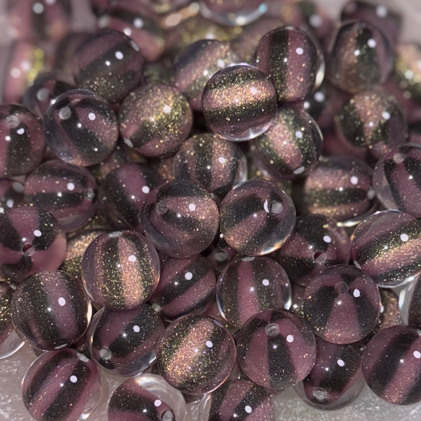 Black/Pink Striped Glitter 16mm Resin Bead
