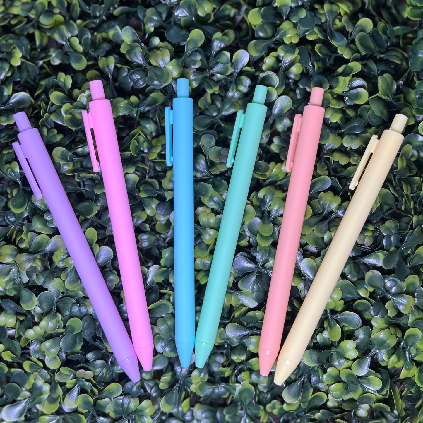 Plastic Click Pens