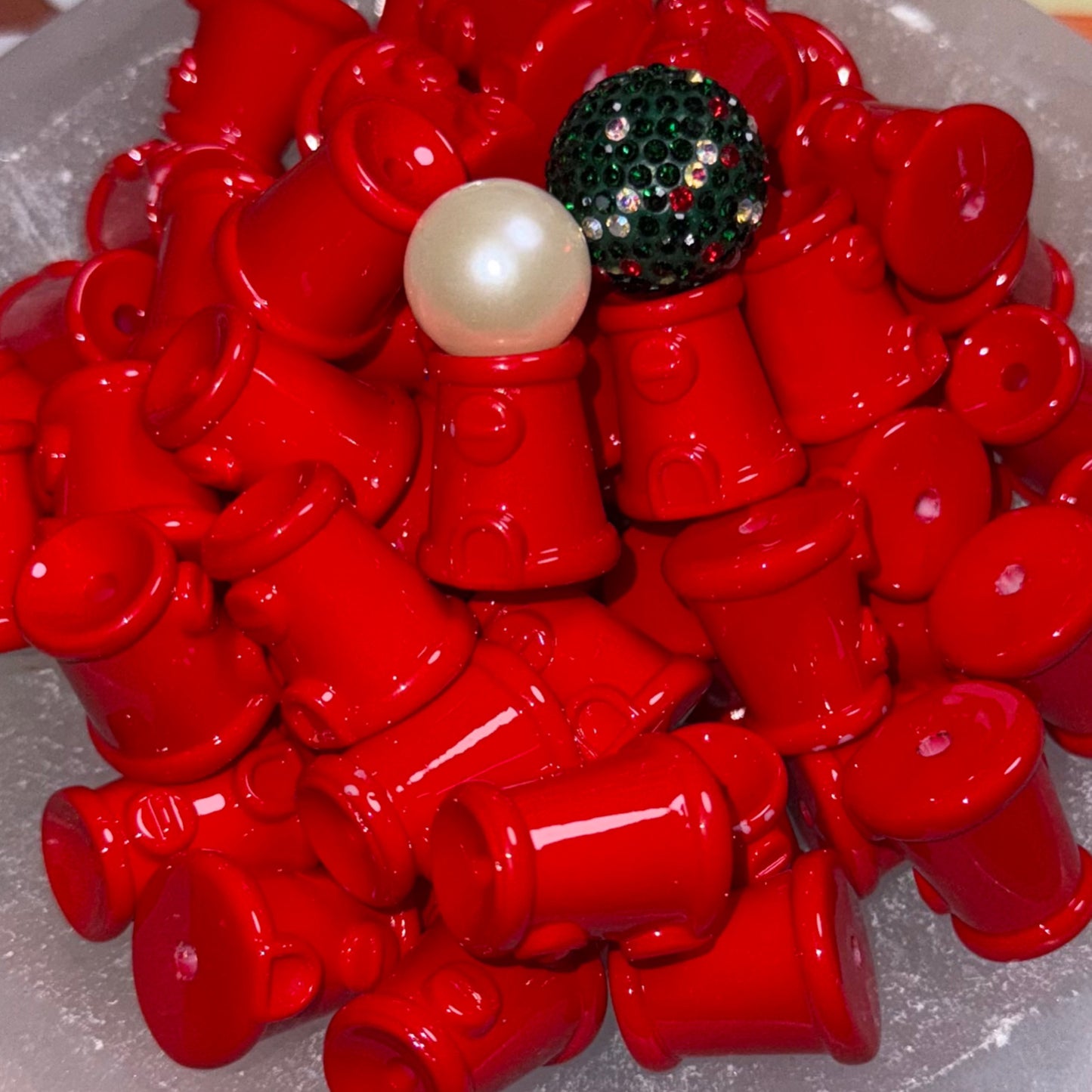 Red Gumball Machine Bottom 18mm Bead Cap