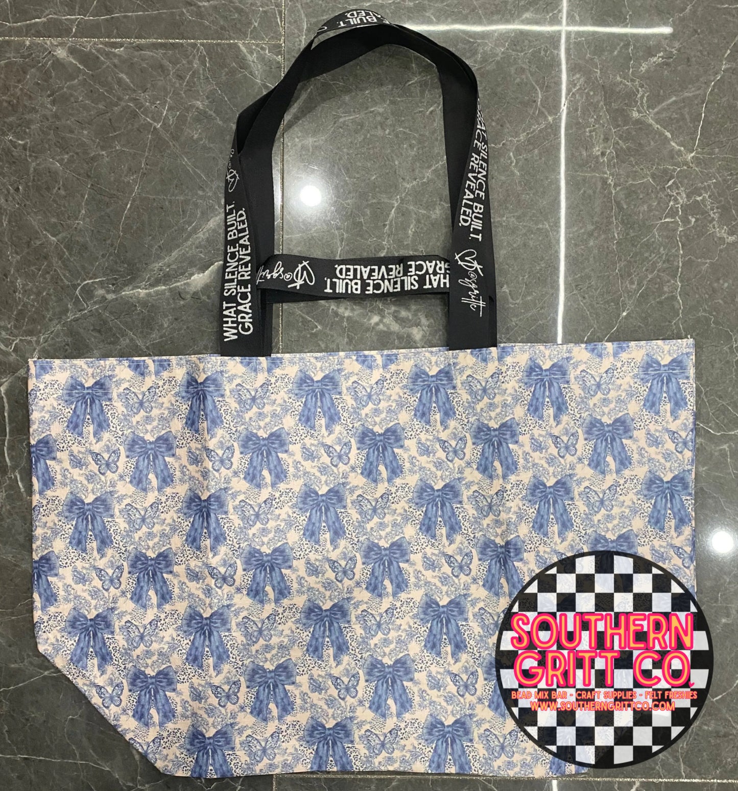 "Medium" Grace Carry-All